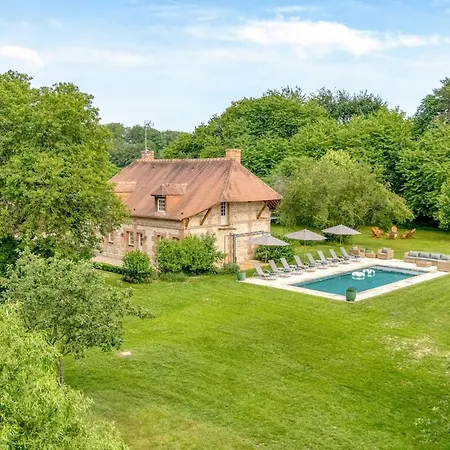 La Maison Du Commandant - Nature & Elegance Au Coeur De La Normandie Caveaumont